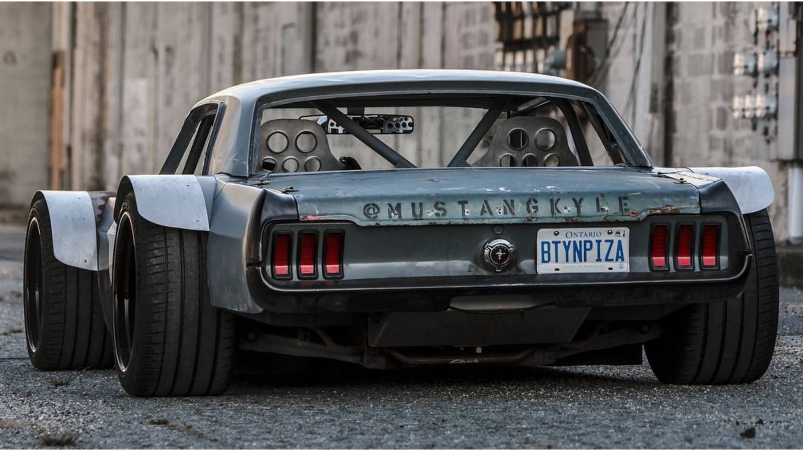 15 American Sports Cars Modified Beyond Recognition (And It's Cool)