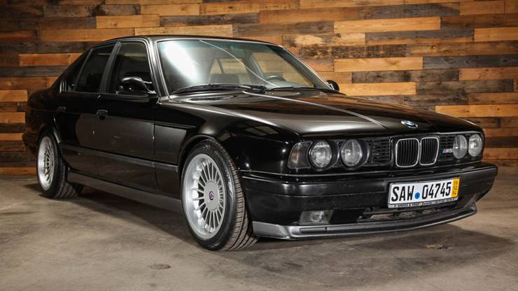 BMW E34 M5