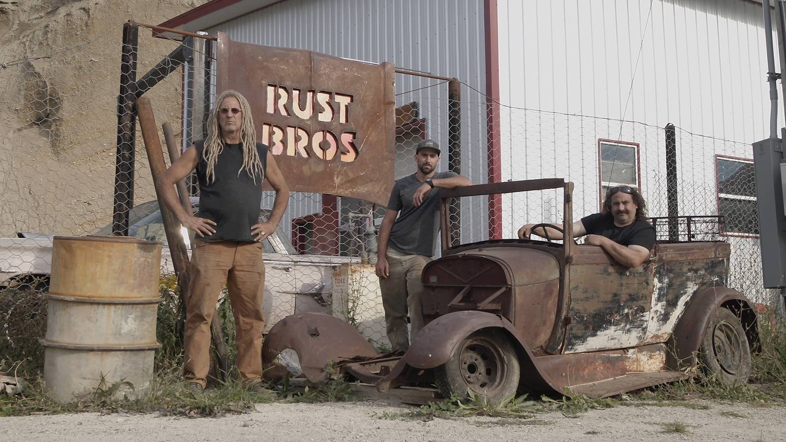Here's What You Didn't Know About The Rust Valley Restorers