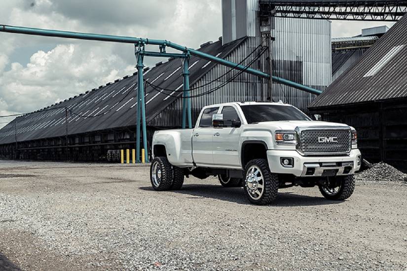 14 Sick Pics Of Custom Dually Trucks You Want to See