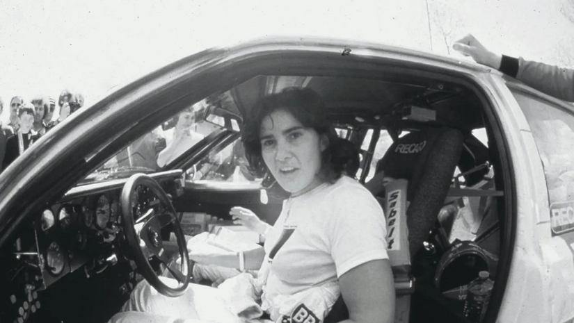 Michelle Bottomley Car Racing These Female Racers Are Turning Up The Heat On The Race Track