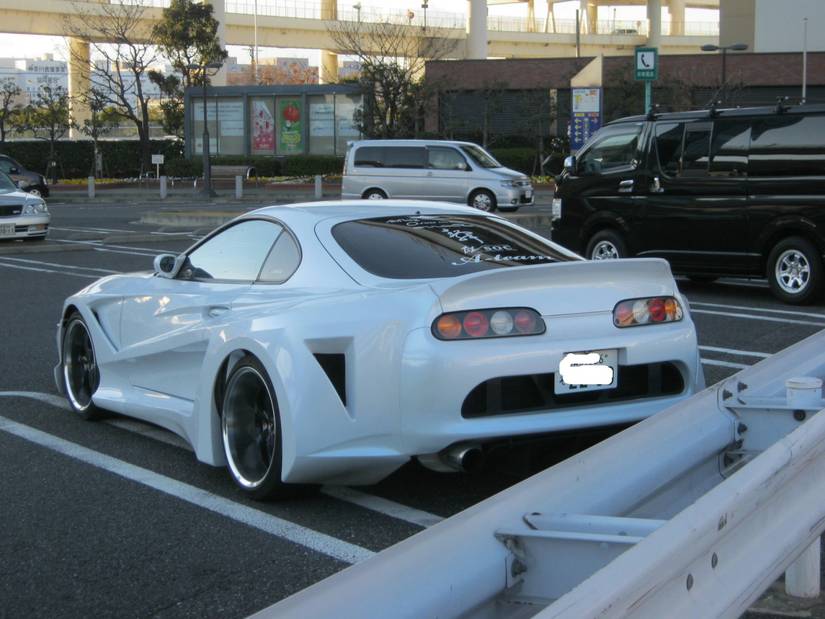 15 Gorgeous Sports Cars Ruined By 1 Terrible Mod