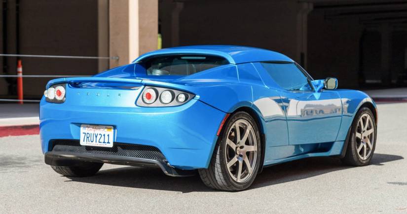 This Is What Made The Original Tesla Roadster So Special