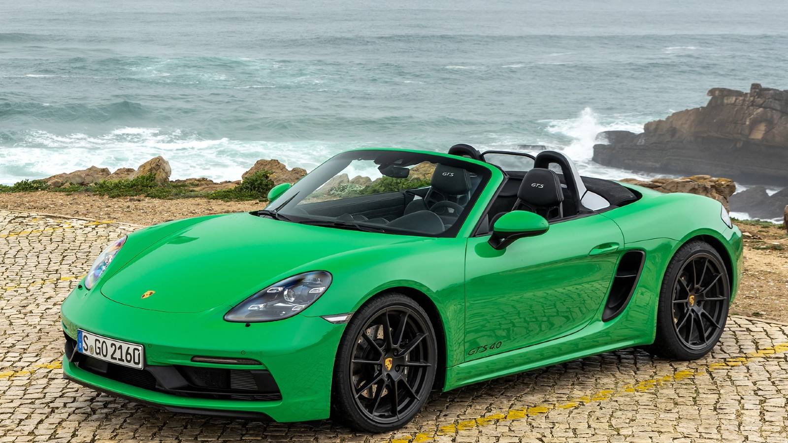Porsche Releases Hot Details On The New 718 Cayman, Boxster