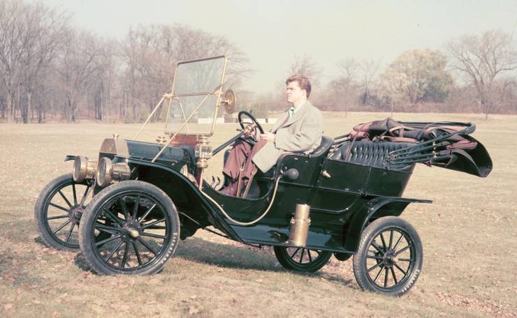 Modelo Ford T Runabout- As Portas Foram Recicladas