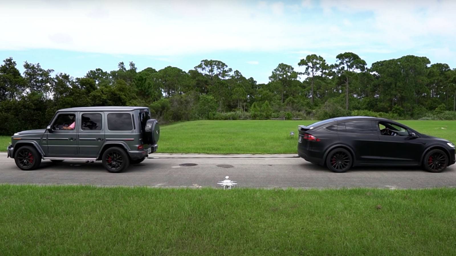 Tug Of War! Tesla Model X Vs AMG G63 Vs Lambo Huracan