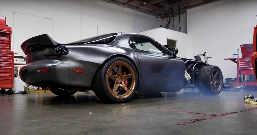 Sorting A 1,000 HP, 4-Rotor Mazda RX-7 Looks Pretty Rough