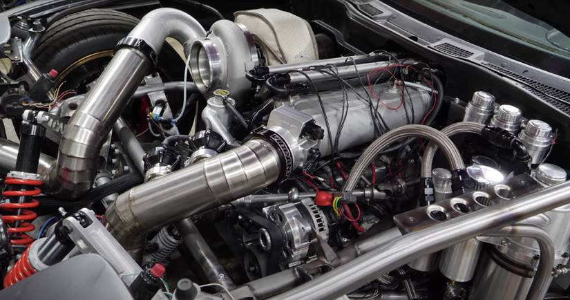 Sorting A 1,000 HP, 4-Rotor Mazda RX-7 Looks Pretty Rough