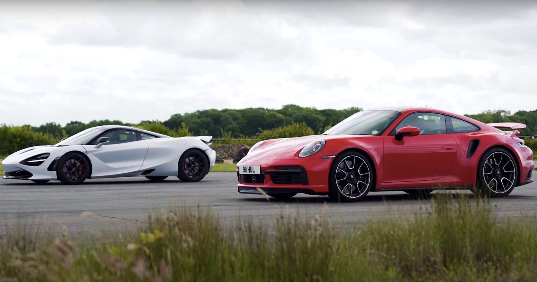 Watch A Porsche 911 Turbo S Drag Race A Mclaren 720s Hotcars