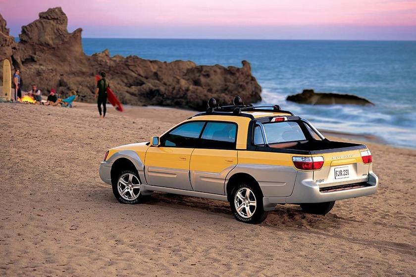 Subaru Baja Truck eredeti reklámja szörfösöket ábrázol