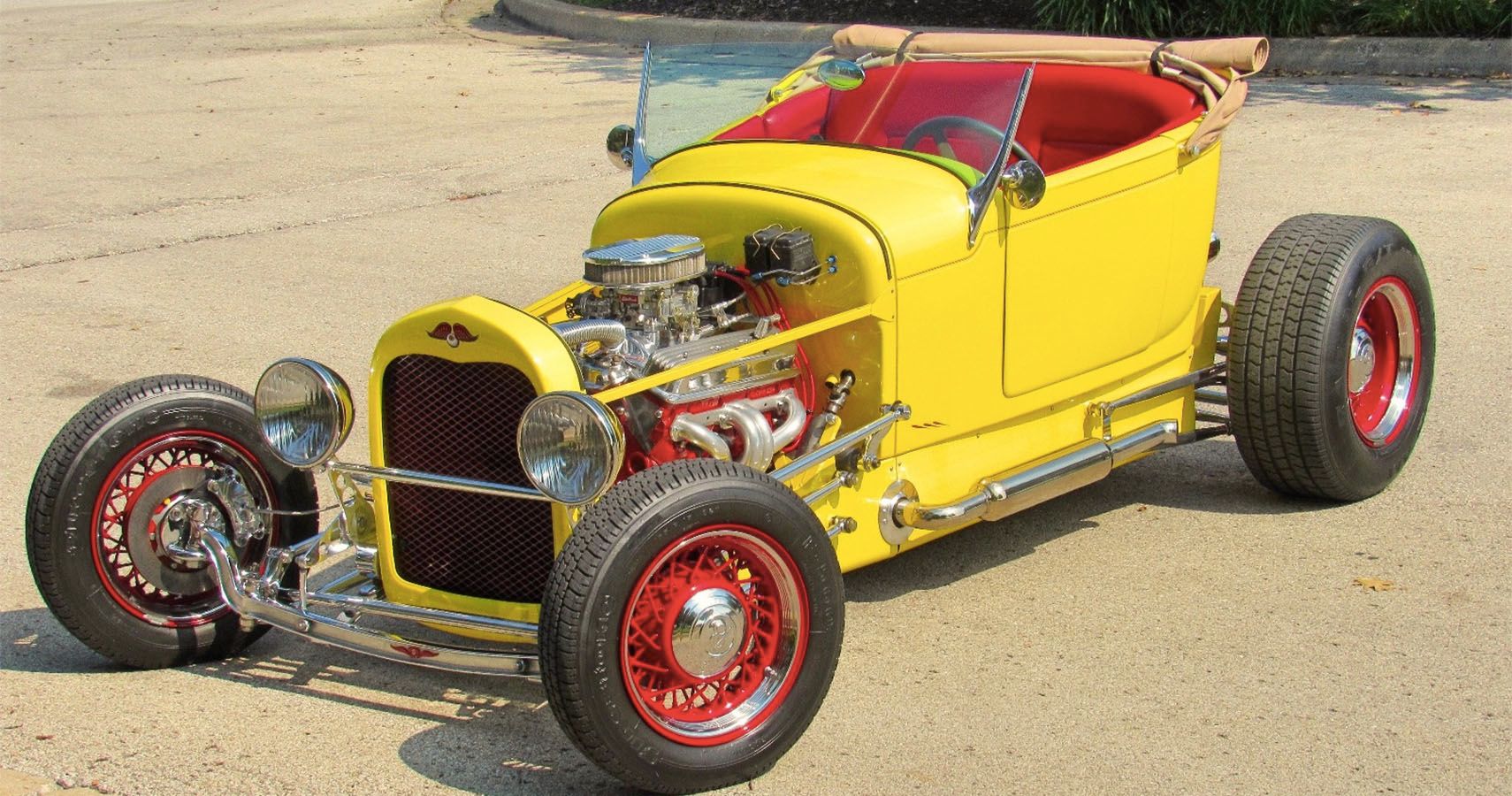 Lakes-Style Hot Rod By Zipper Motors Hits The Auction Block