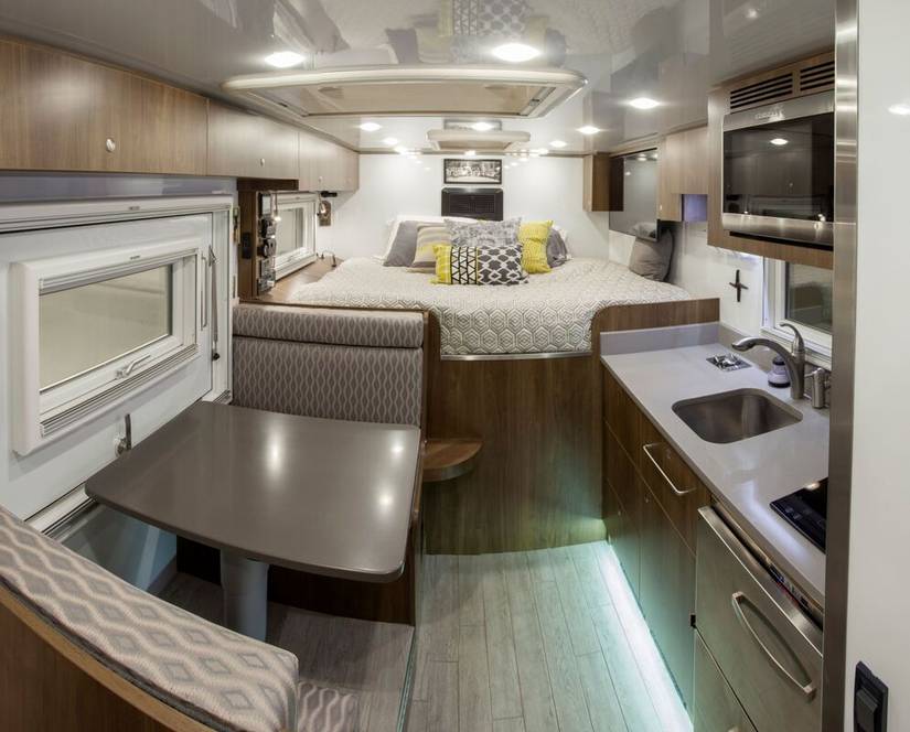 Incredible Overland Vehicles That Let You Take Social Distancing To A ...