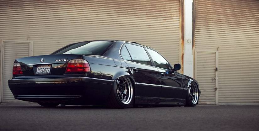 10 Pics Of Stanced Luxury Cars That Look Surprisingly Good