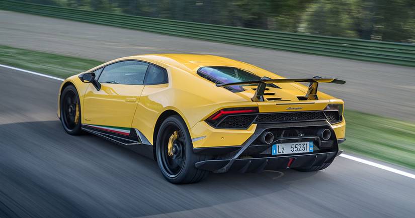 10 Track-Focused Sports Cars That Will Annihilate The Standard Models