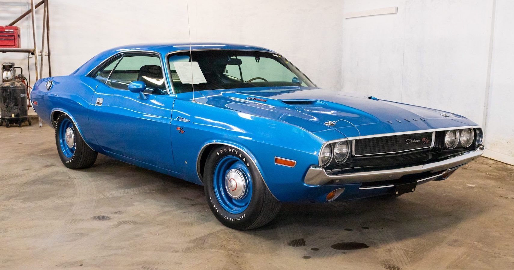 Bring A Trailer: Bright Blue 1970 Dodge Challenger R/T 426 Hemi