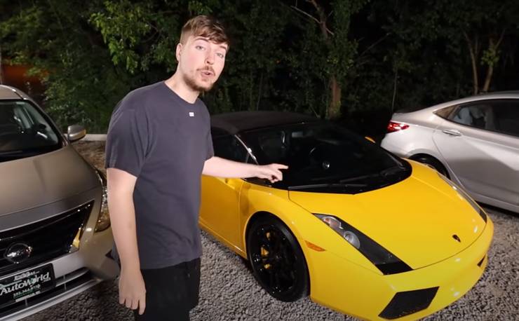 YouTuber Ubers Complete Stranger In Lamborghini Before Giving Him The Car