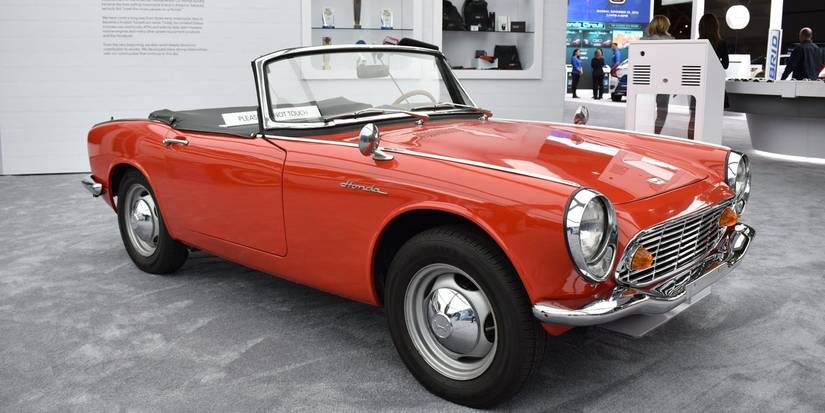 10 Highest-Revving Sports Cars Ever Made, Ranked
