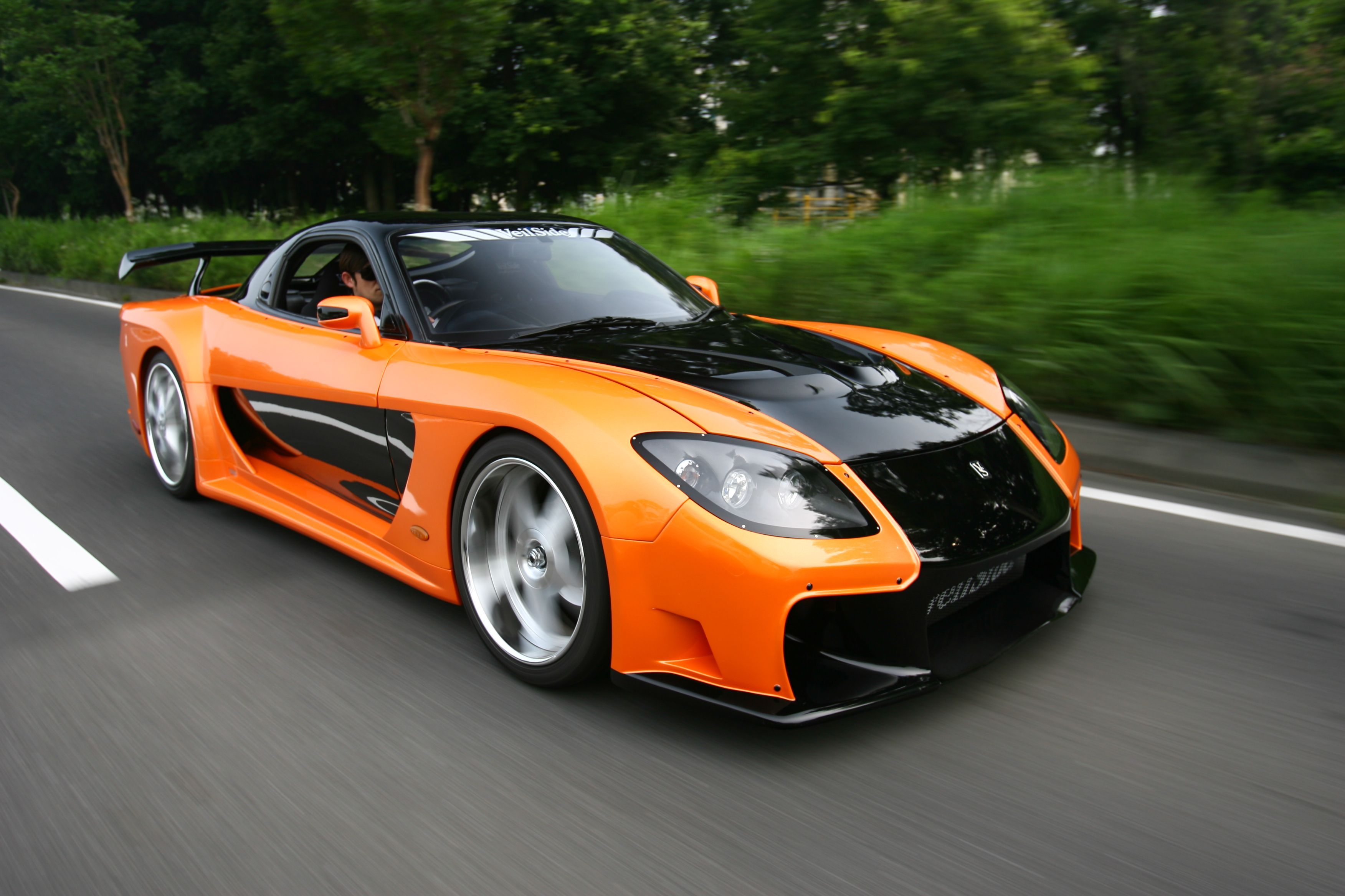 5e18a18299141f4ff763b0a574fa26