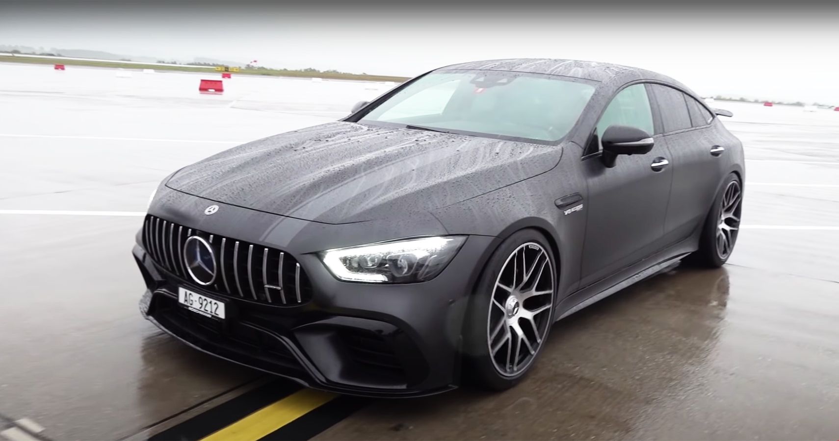 Mercedes-Benz AMG GT63ダイキャストモデル マットブラック 1/18 NZG Mercedes Benz AMG GT63 2023 Black Diecast Model Toy Car