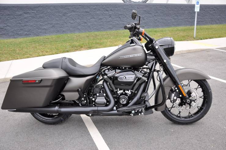 picture 2020 Harley Davidson Road King Special Colors harley davidson road king special