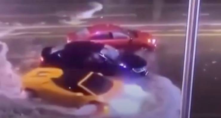 Watch A Lamborghini Huracan Accelerate Head-On Into Florida Floodwaters
