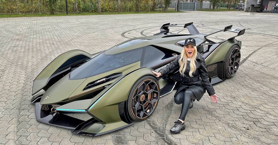Lamborghini Rolls Out Uber Exotic Lambo V12 Gt Vision Gran Turismo For Supercar Blondie