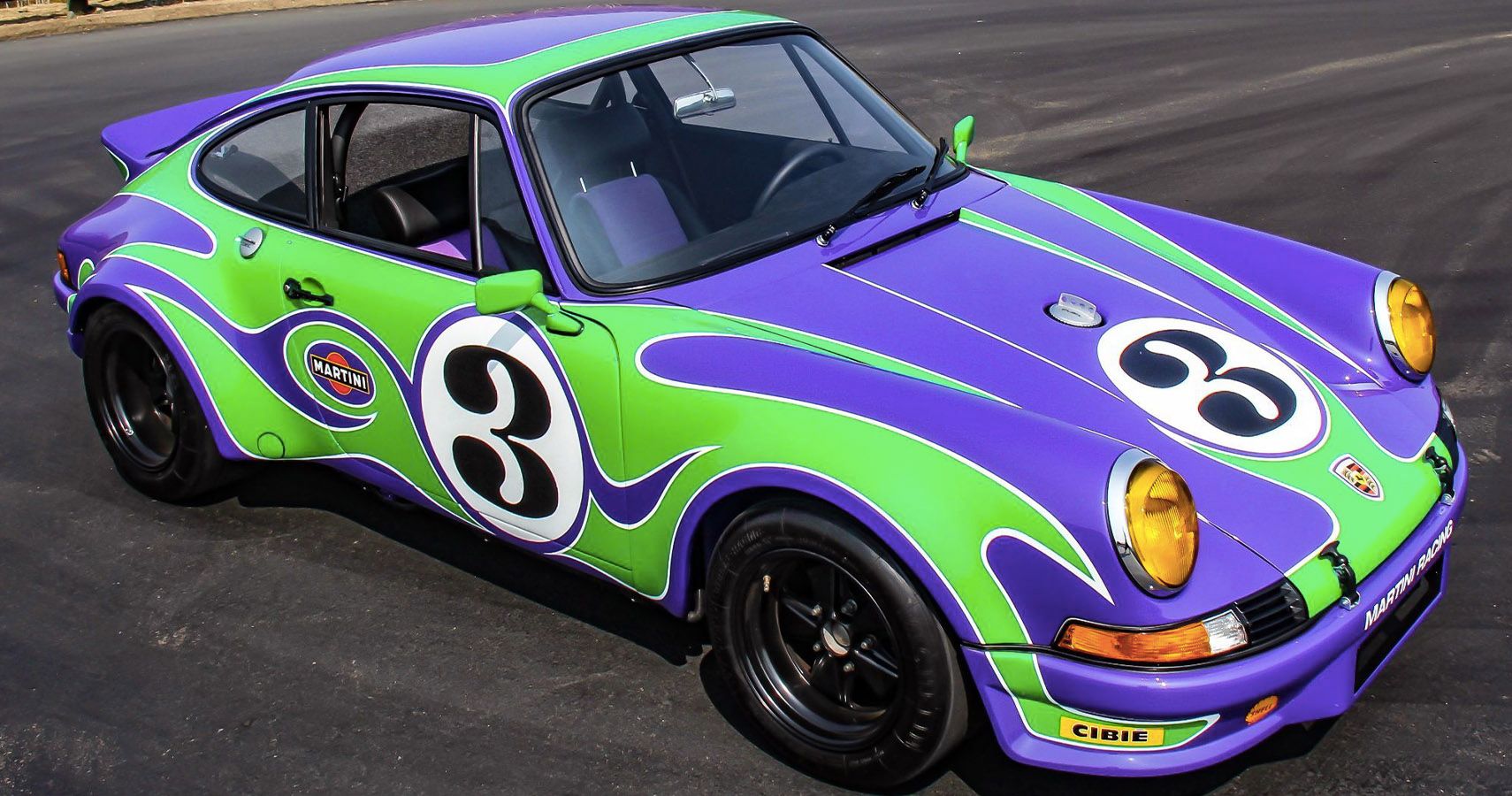 Wild &quot;Hippie&quot; Themed Porsche 911T Racecar Is A Blast From