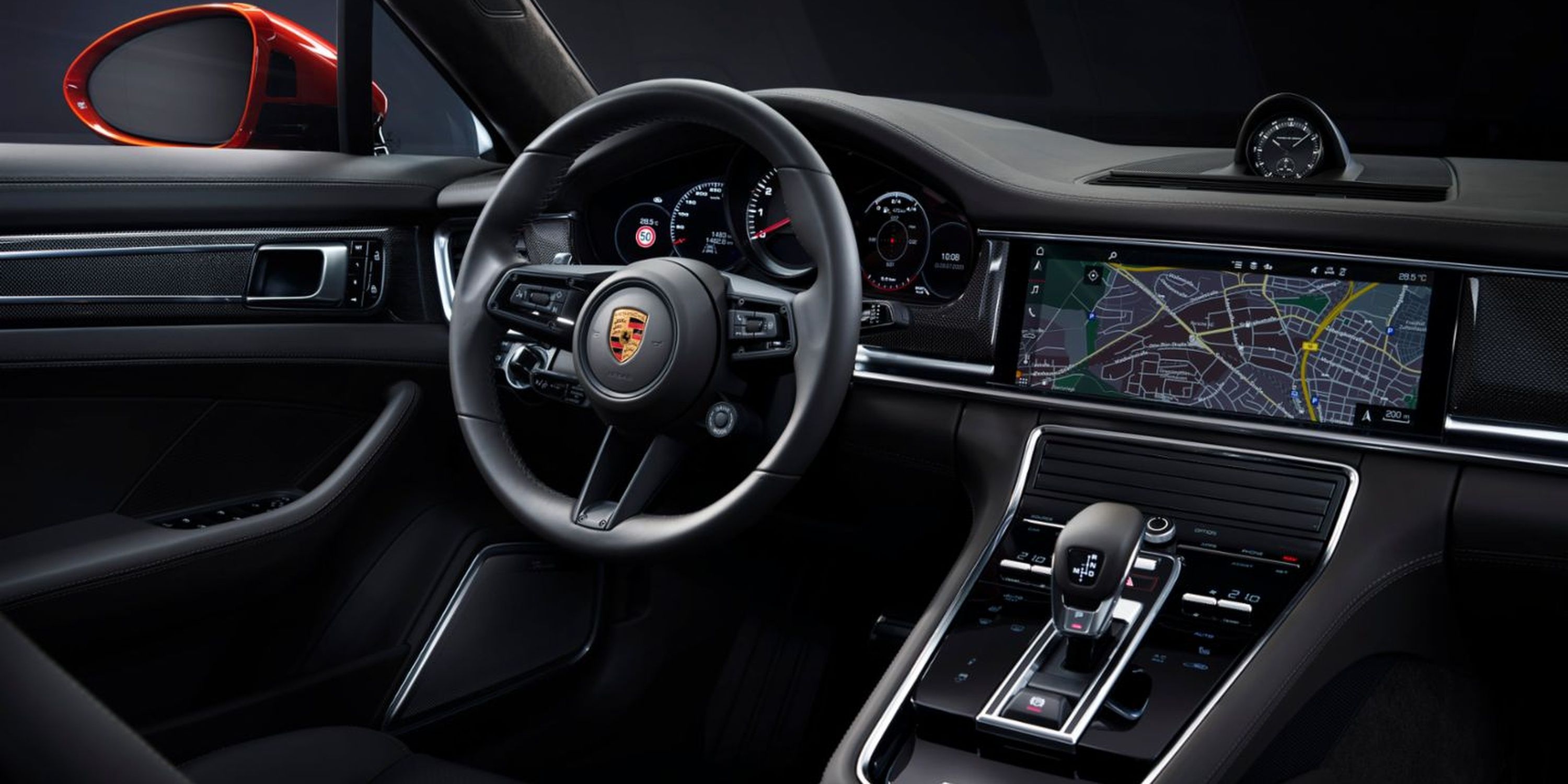 These Are The 10 Coolest Features Of The Porsche Panamera Turbo