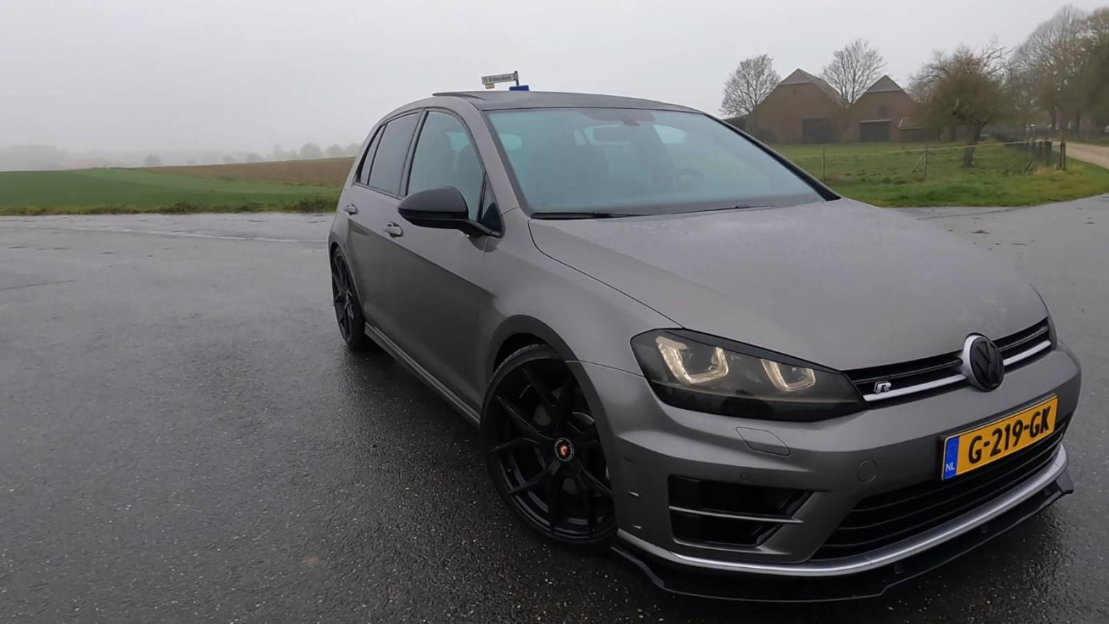 AutoTopNPL Take A Modified VW Golf R MK7 On The Bahn