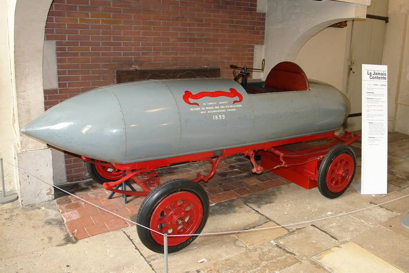 10 Of The Most Iconic Land Speed Record Cars (And How Fast They Went)