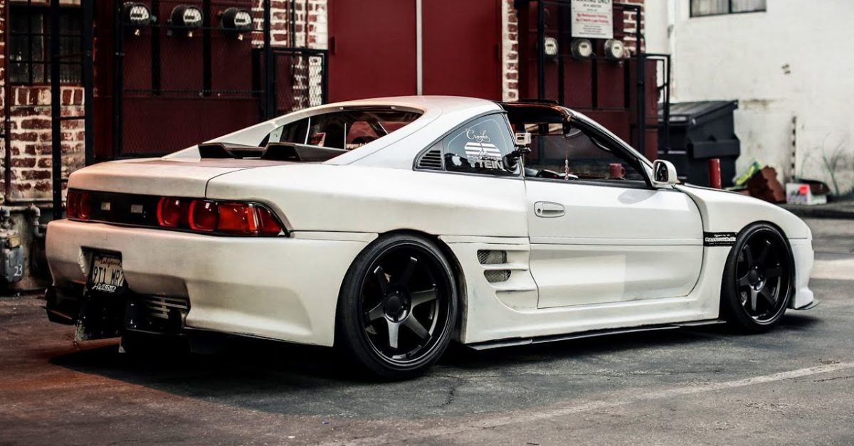 10 Things Everyone Forgot About The Toyota MR2