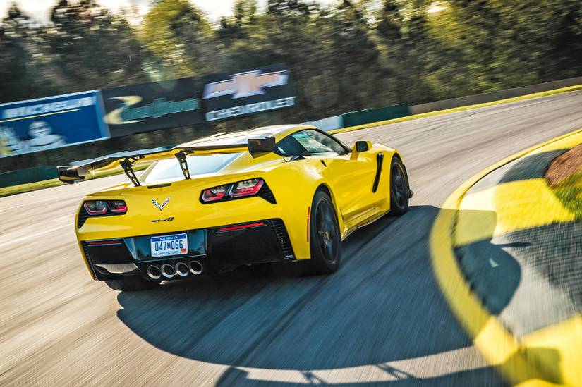 10 Reasons Why We'd Buy The Corvette C7 Over The New Corvette C8