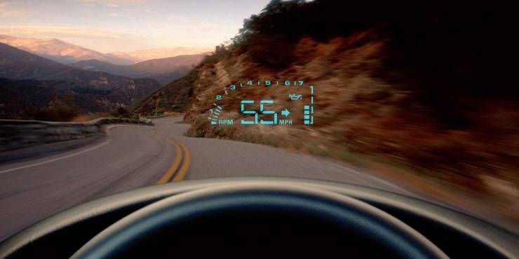 10 Coolest Tech Gadgets Found In Modern Cars