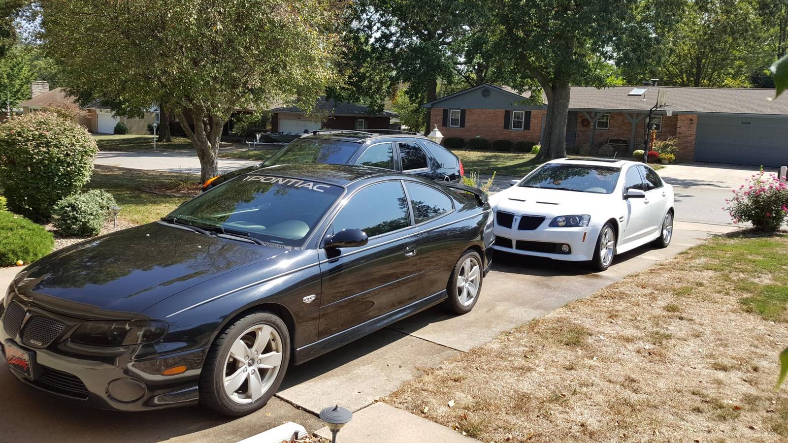 www.hotcars.com