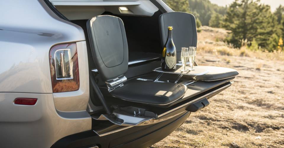 10 Of The Most Ridiculous "Luxury" Features Ever Offered On Production Cars