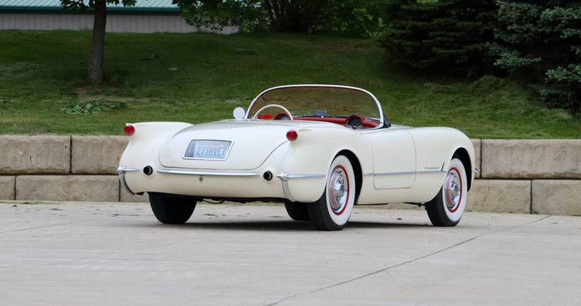 10 Reasons Why The Classic Chevrolet Corvette C1 Is An American Icon