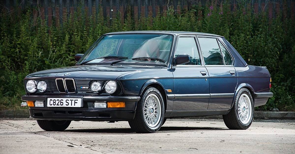 A Detailed Look Back At The BMW E28 M5