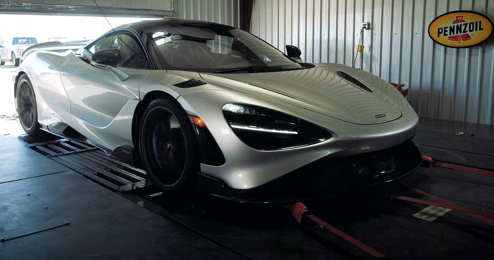 Watch Hennessey Put The McLaren 765LT On The Dyno With Race Fuel