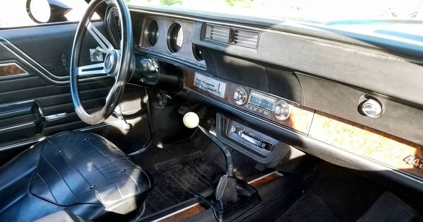 Oldsmobile 442 W-30 2