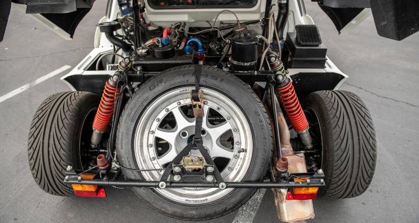 10 Reasons Why We Love The Iconic Ford RS200