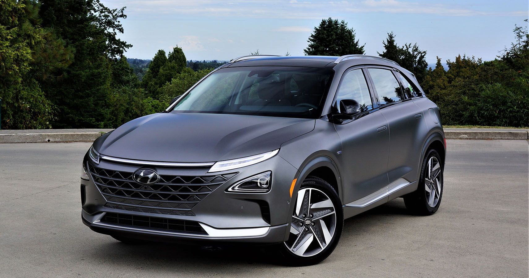 2021 Hyundai Nexo Fuel Cell Review: The Most Advanced Production SUV