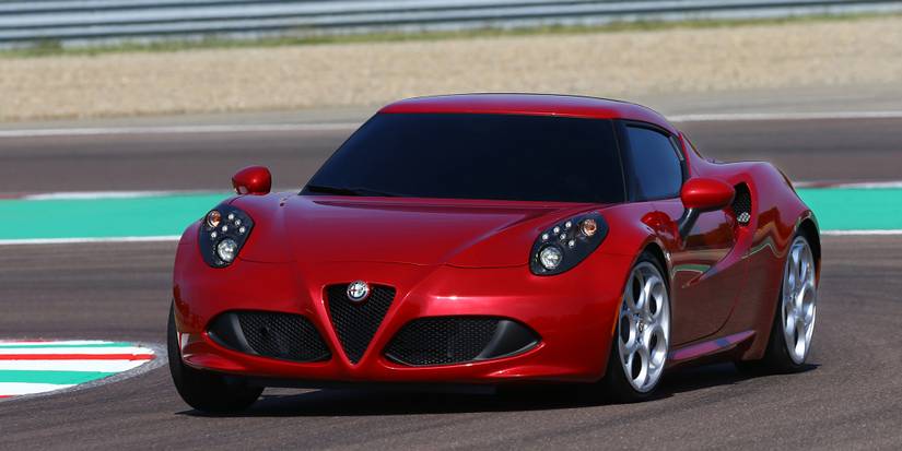 5 Reasons Why The Alfa Romeo 4C Is An Awesome Sports Car (5 Reasons Why ...