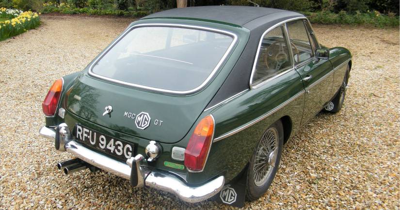 9 Classic British Cars Nobody Cared About, But Now They're Worth A Fortune