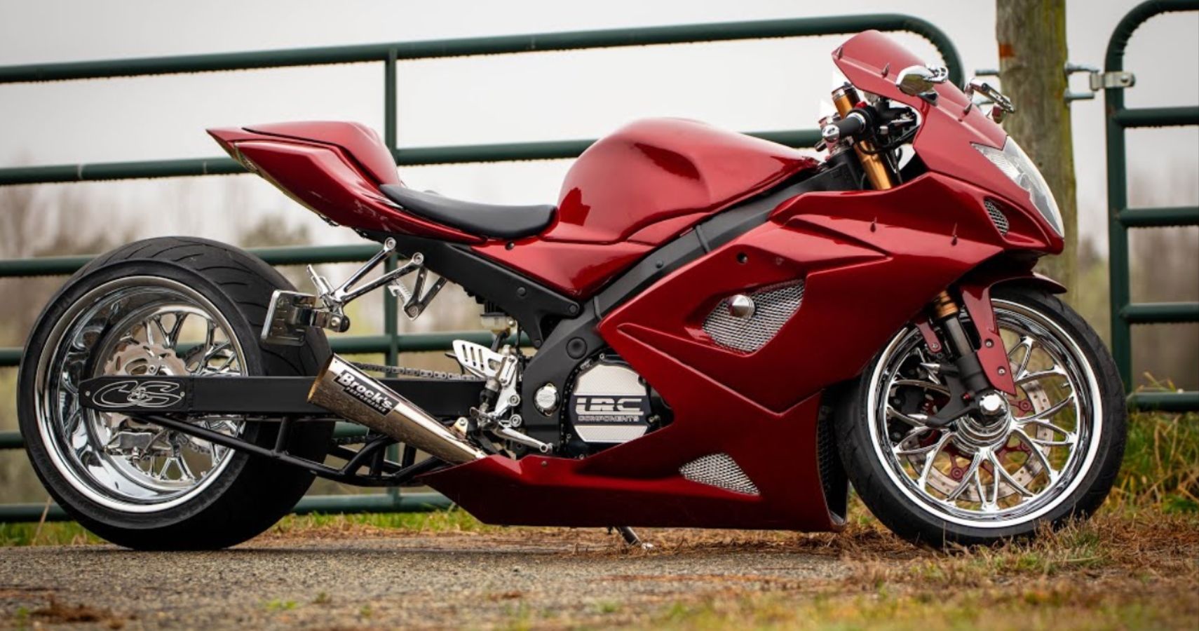 gsxr1000 カスタム点多数 A Step Above: SUZUKI GSX-R1000 Custom by BrightLogic - Webike Magazine