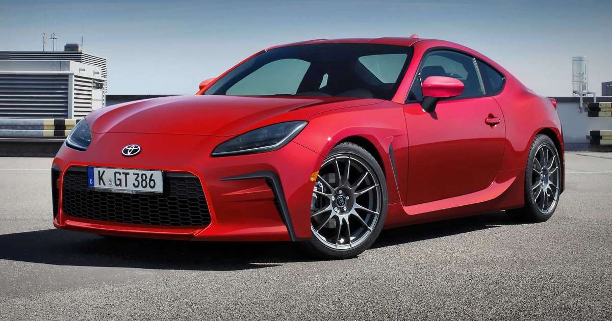 Could The Toyota GR86 Beat The Nissan 400Z?