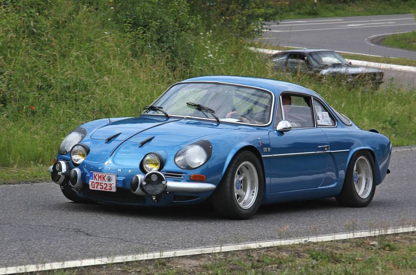 10 French Cars Everyone Should Drive At Least Once