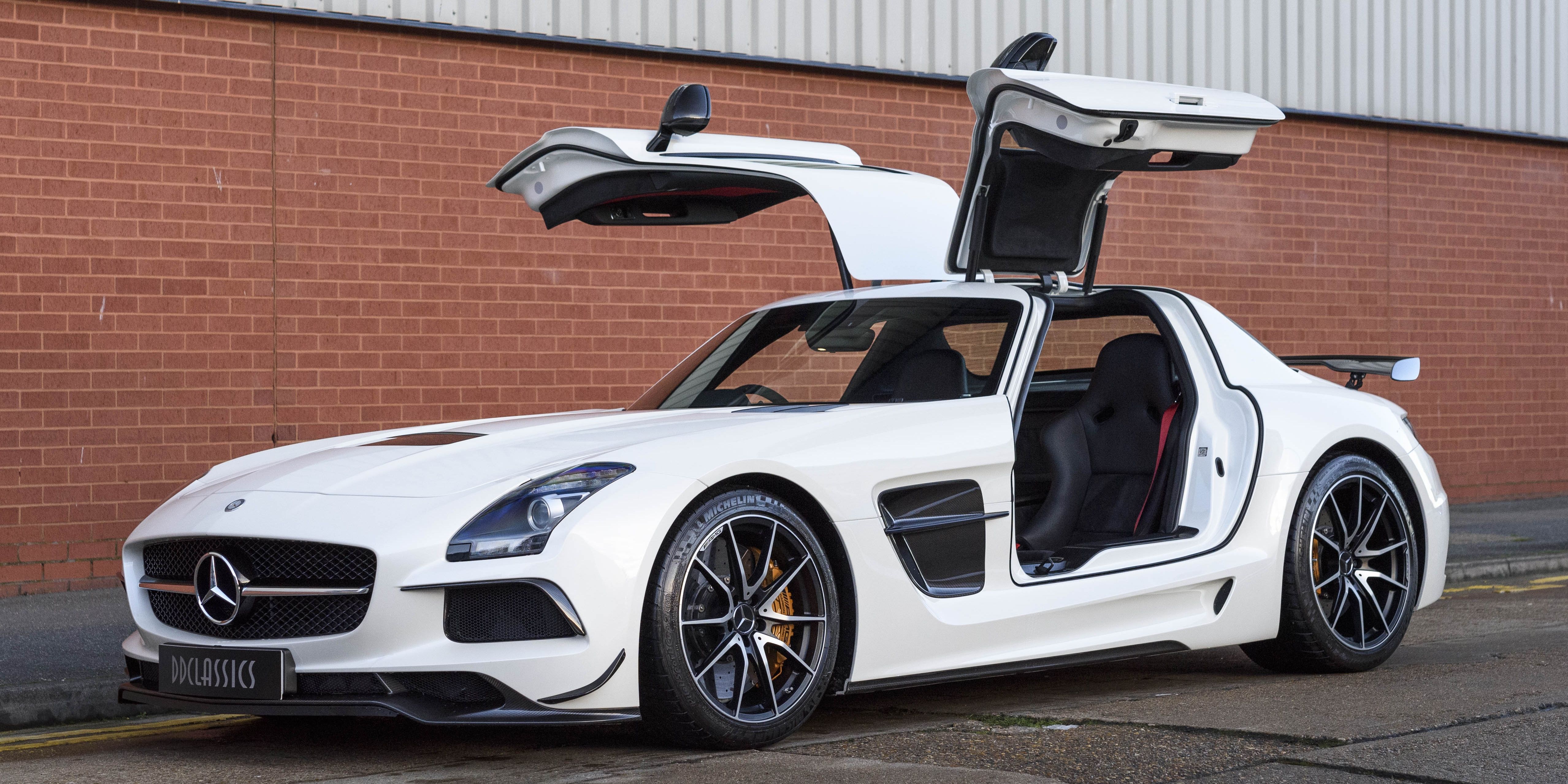 10 Greatest European Sports Cars of the Last Decade, image size:5114x2557