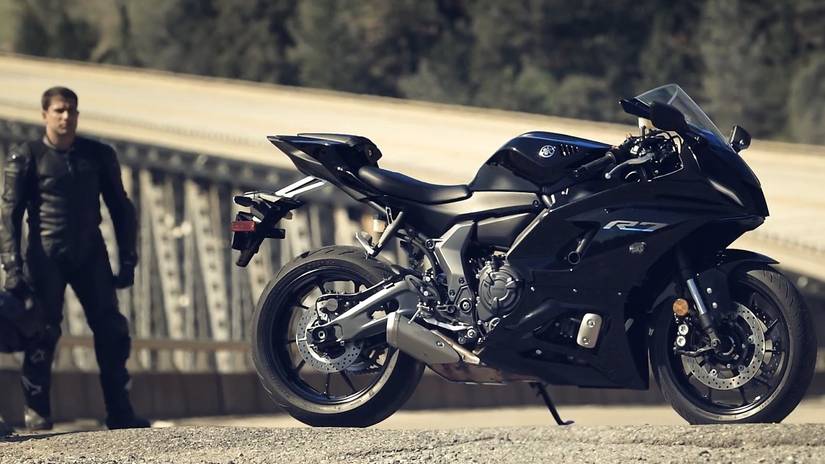 10 Things You Need To Know Before Purchasing The New Yamaha R7