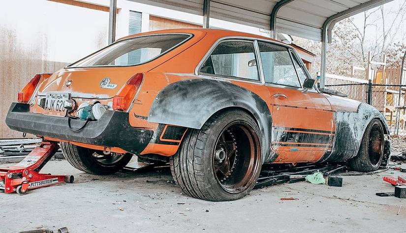 Watch This Guy Build An RWB Style MGB GT In His Garage