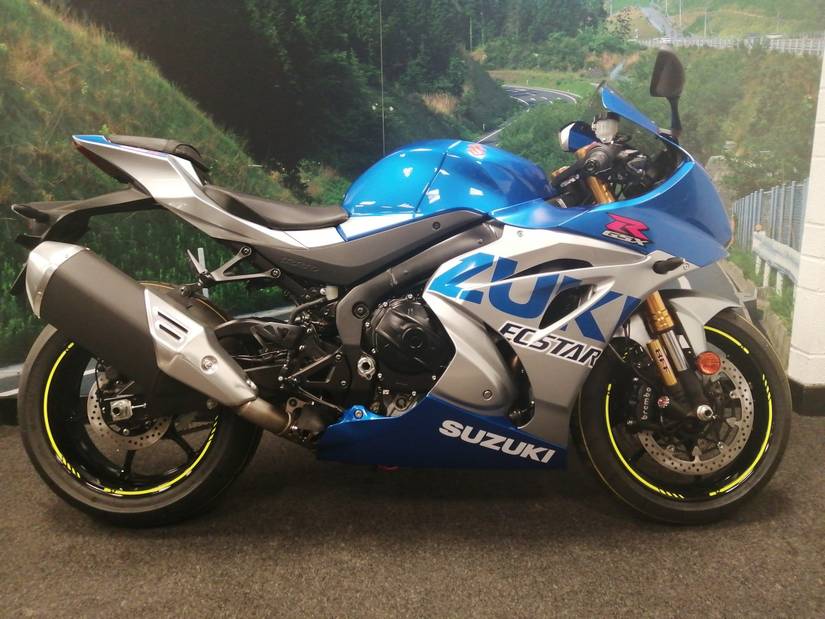 10 Reasons Why We Love The Suzuki GSX-R